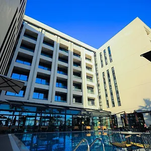 Royal G And 5* Durrës