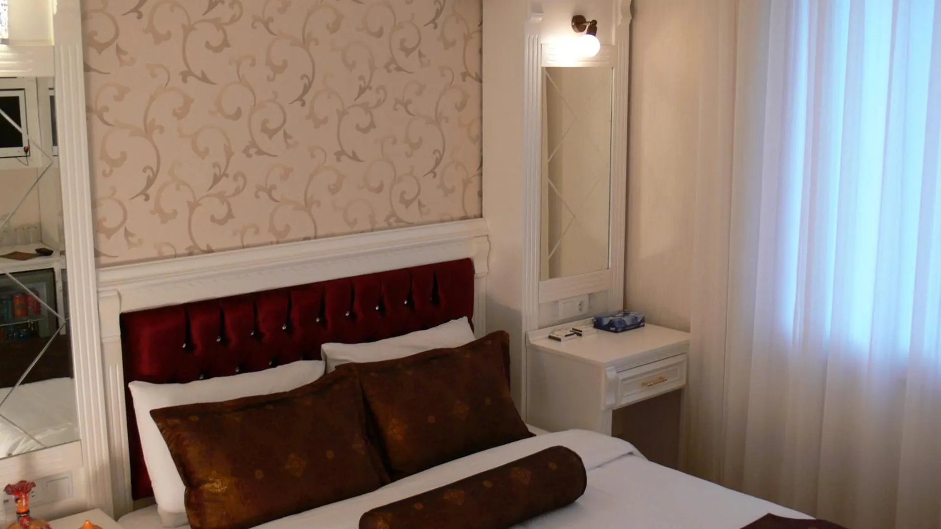 Hotel Coliseum Istanbul 2*,